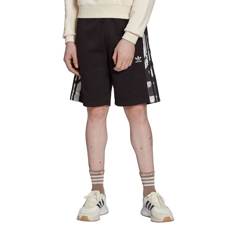 Bermuda shorts outlet adidas