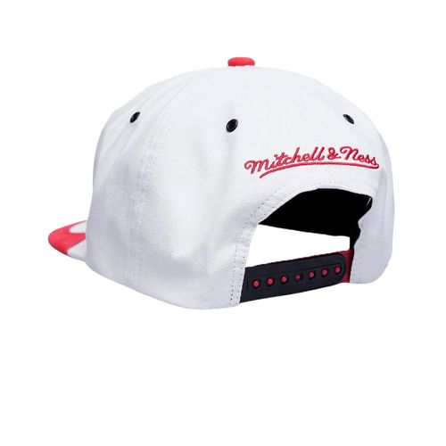 GORRA MITCHELL & NESS CHICAGO BULLS DAY 4 HOMBRE