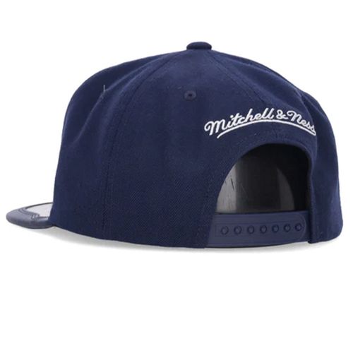 GORRA MITCHELL & NESS CHICAGO BULLS DAY ONE HOMBRE