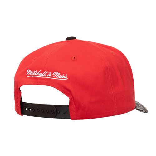 Gorra MITCHELL & NESS MAY FLOWERS PRO CHICAGO BULLS HOMBRE