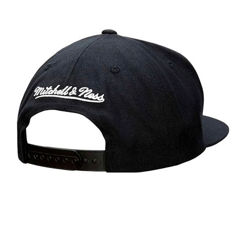 GORRA MITCHELL & NESS SAN ANTONIO SPURS CONFERENCE PATCH HOMBRE