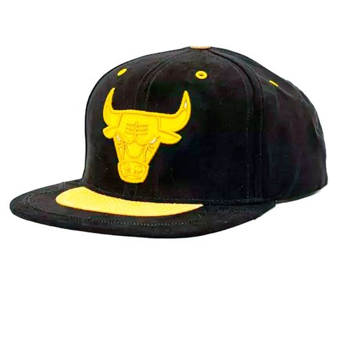 GORRA MITCHELL & NESS CHICAGO BULLS DAY 4 HOMBRE