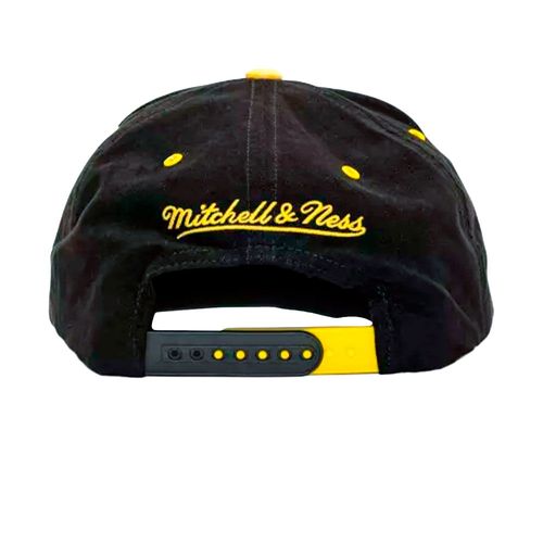 GORRA MITCHELL & NESS CHICAGO BULLS DAY 4 HOMBRE