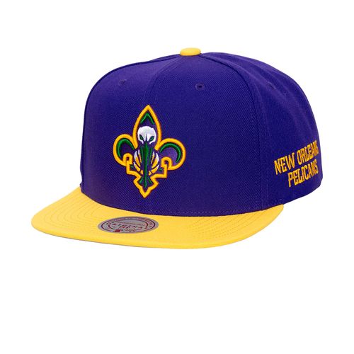 GORRA MITCHELL & NESS LEGENDARY HOME NEW ORLEANS PELICANS HOMBRE