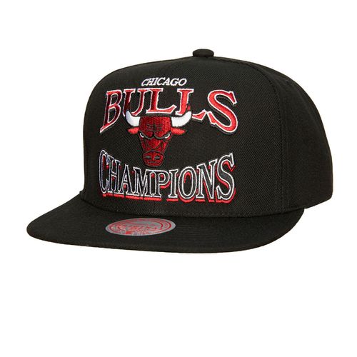 GORRA MITCHELL & NESS CHAMPIONS ERA CHICAGO BULLS HOMBRE