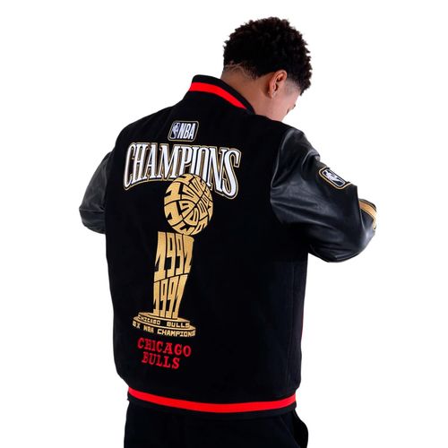 CAMPERA MITCHELL & NESS CHAMPS CHICAGO BULLS HOMBRE