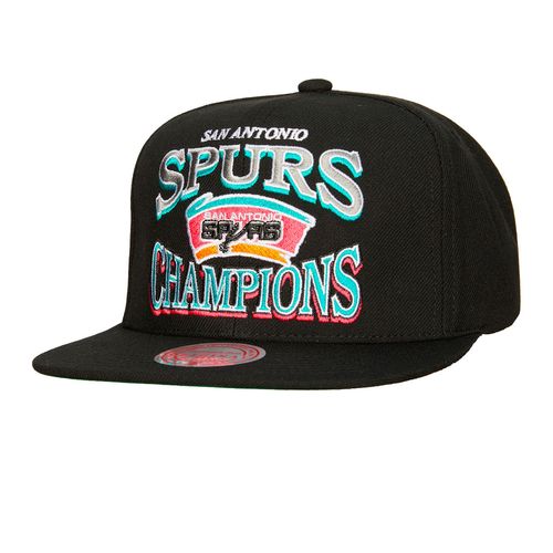 GORRA MITCHELL & NESS CHAMPIONS ERA SAN ANTONIO SPURS HOMBRE