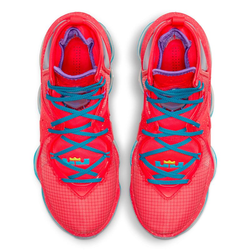 BOTITAS-NIKE-LEBRON-XIX