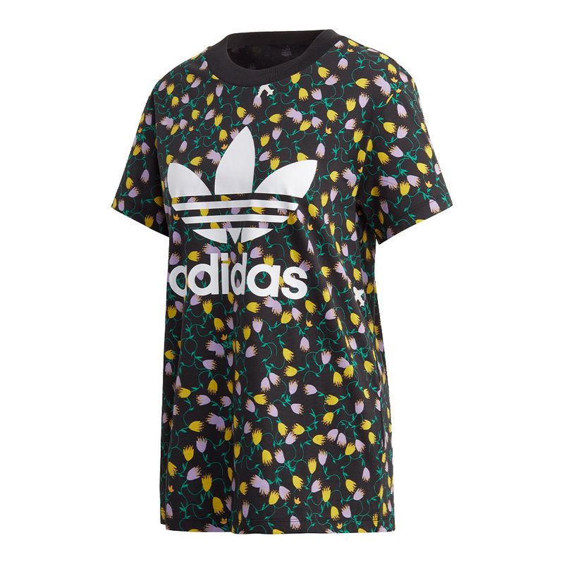 Remera adidas store con flores